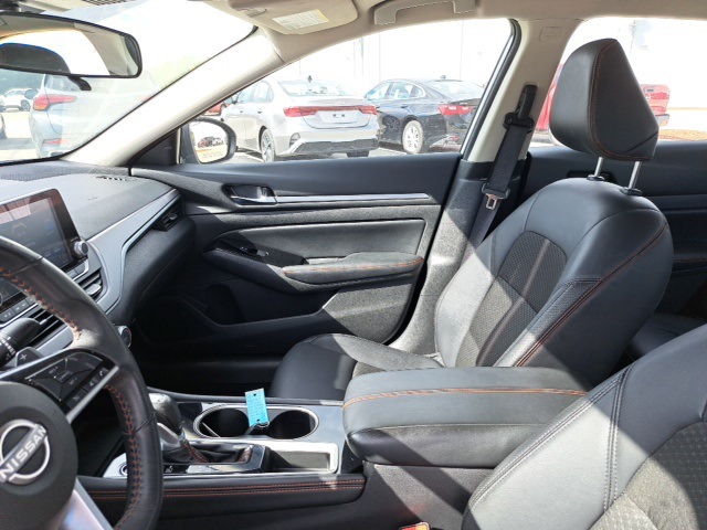 2024 Nissan Altima 2.5 SR photo 13