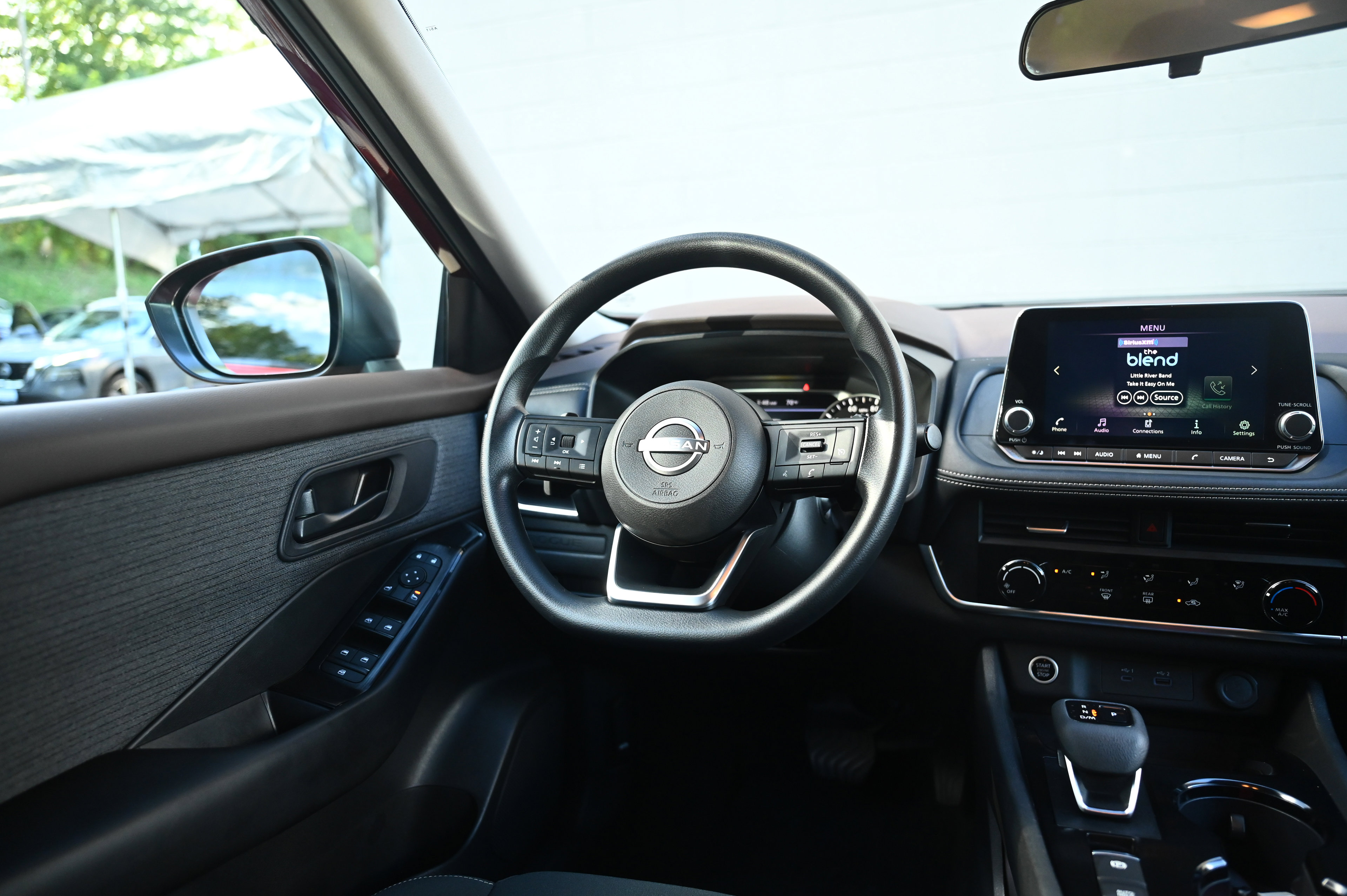 2023 Nissan Rogue S photo 27