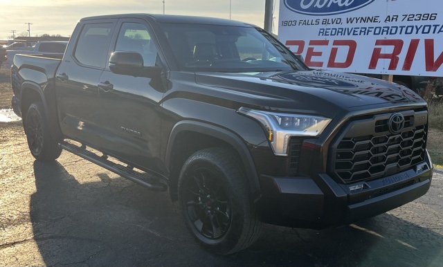 Used 2025 Toyota Tundra Limited with VIN 5TFWA5DBXSX308321 for sale in Little Rock
