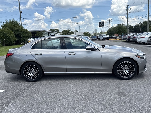 2024 Mercedes Benz C 300 photo 3