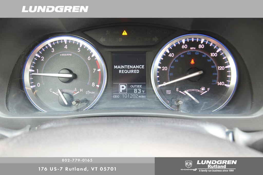 2015 Toyota Highlander LE Plus photo 13