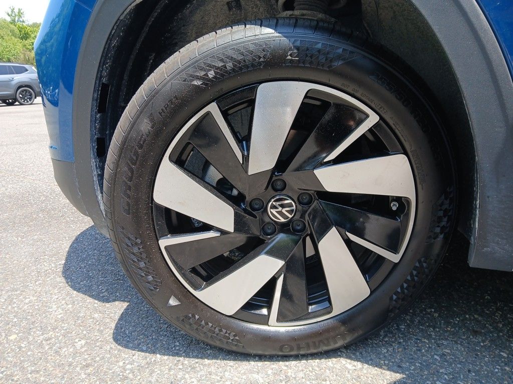 2025 Volkswagen Atlas Cross Sport SE Technology photo 27