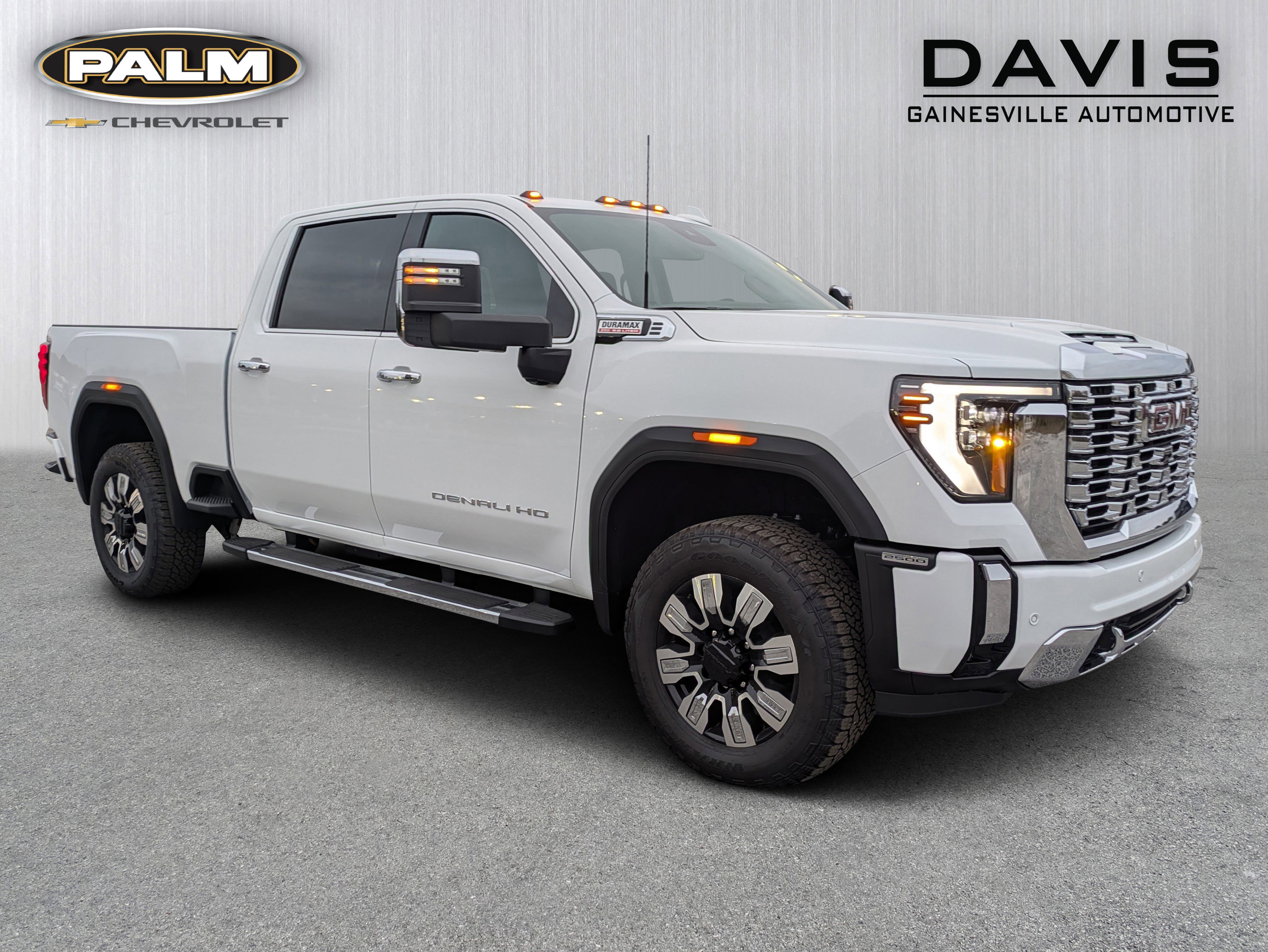 2025 GMC Sierra 2500HD Denali's photo