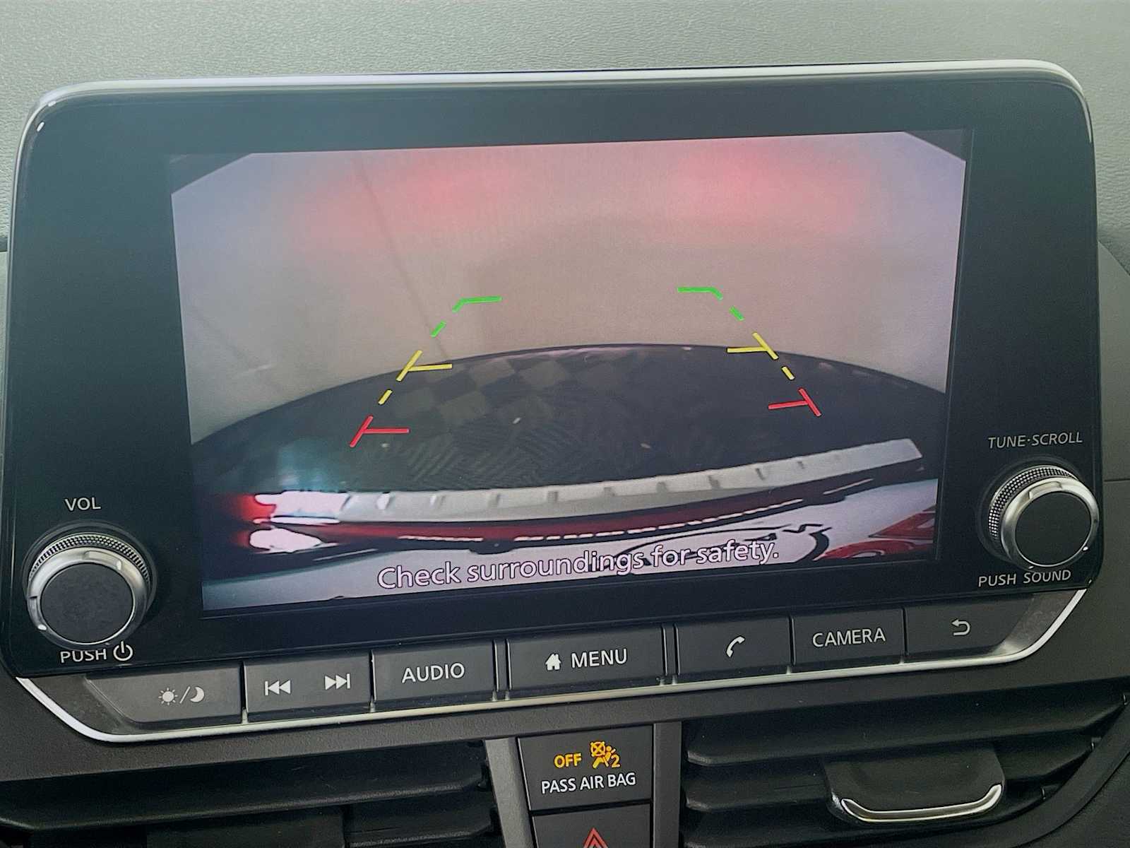 2022 Nissan Altima 2.5 SR photo 11