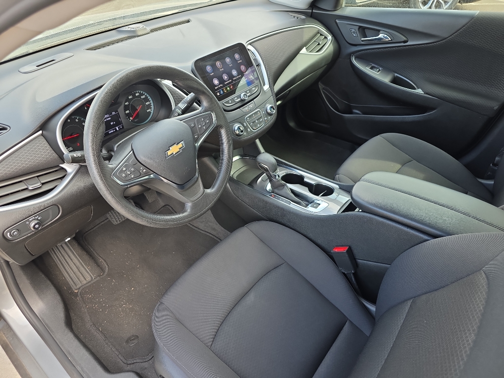 2023 Chevrolet Malibu 1LT photo 13