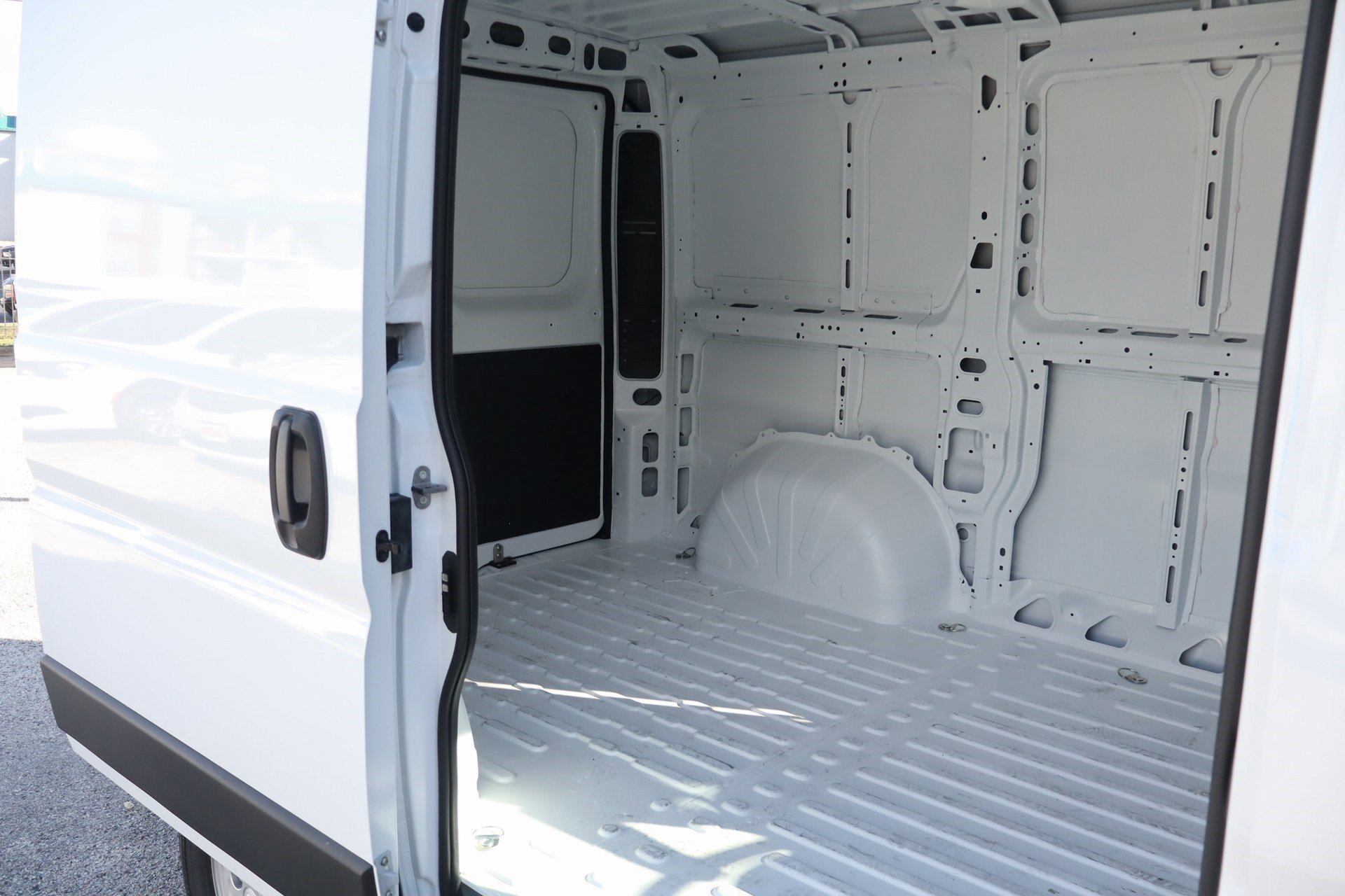 2026 Ram 1500 Tradesman photo 17