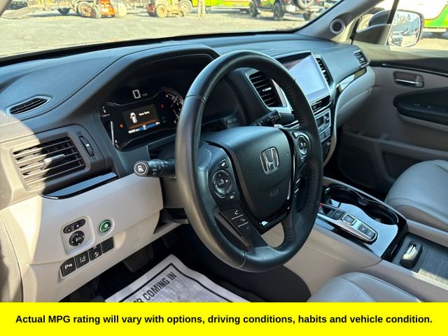 2016 Honda Pilot Touring photo 4