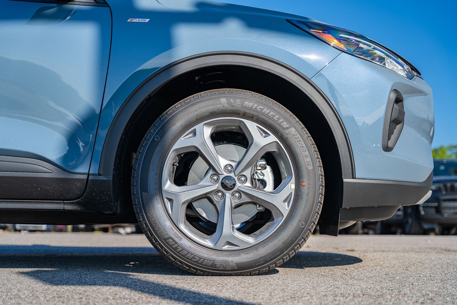 2025 Ford Escape ST-Line photo 5