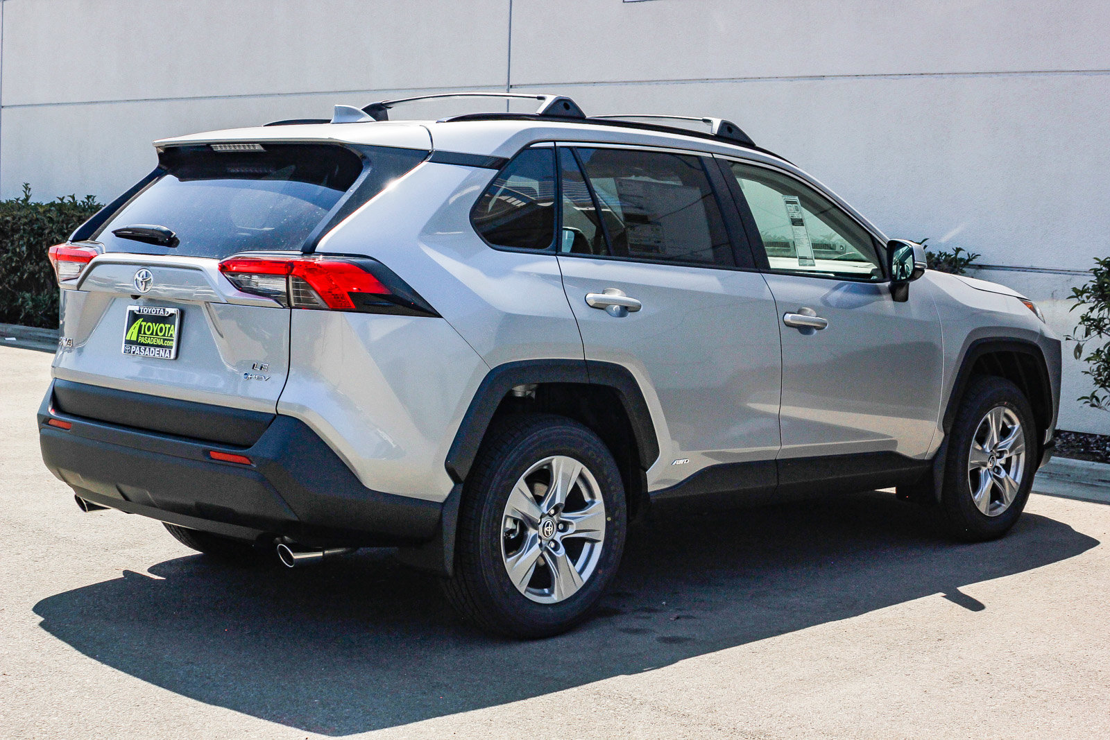 2025 Toyota RAV4 Hybrid LE photo 6