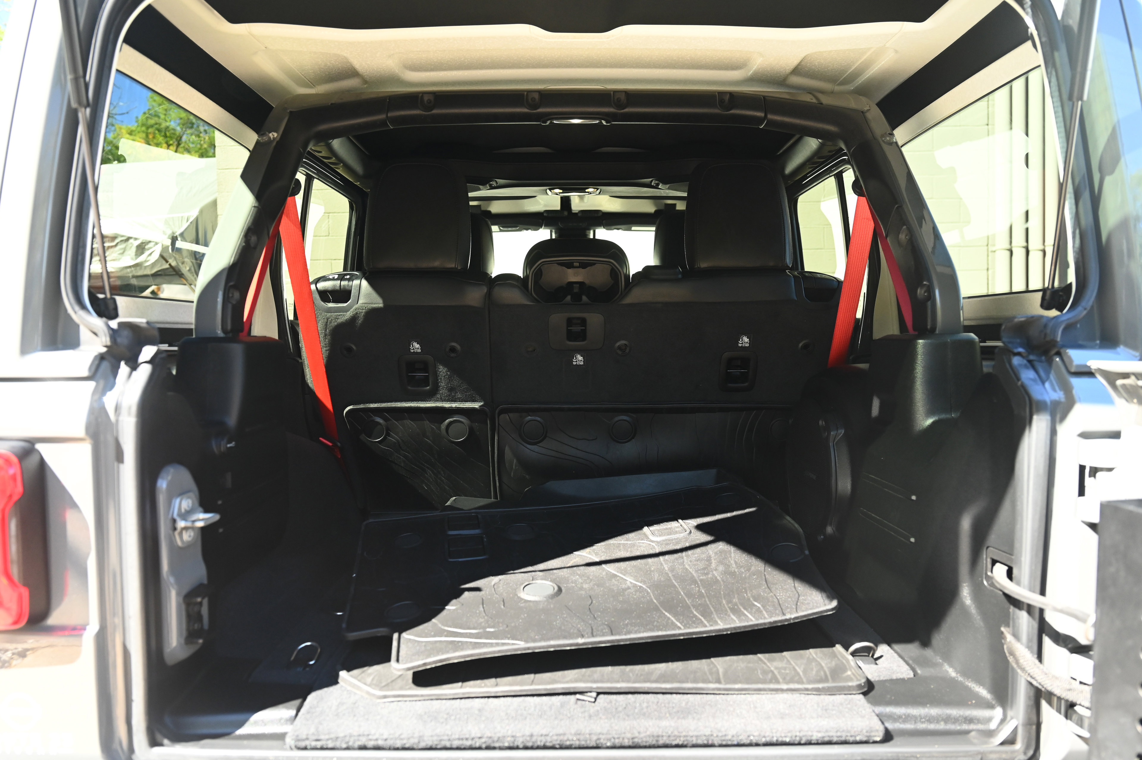 2020 Jeep Wrangler Unlimited Recon photo 36