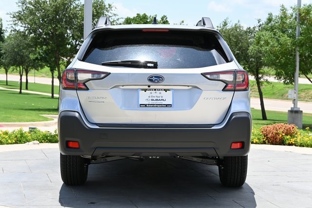 2025 Subaru Outback Premium photo 3