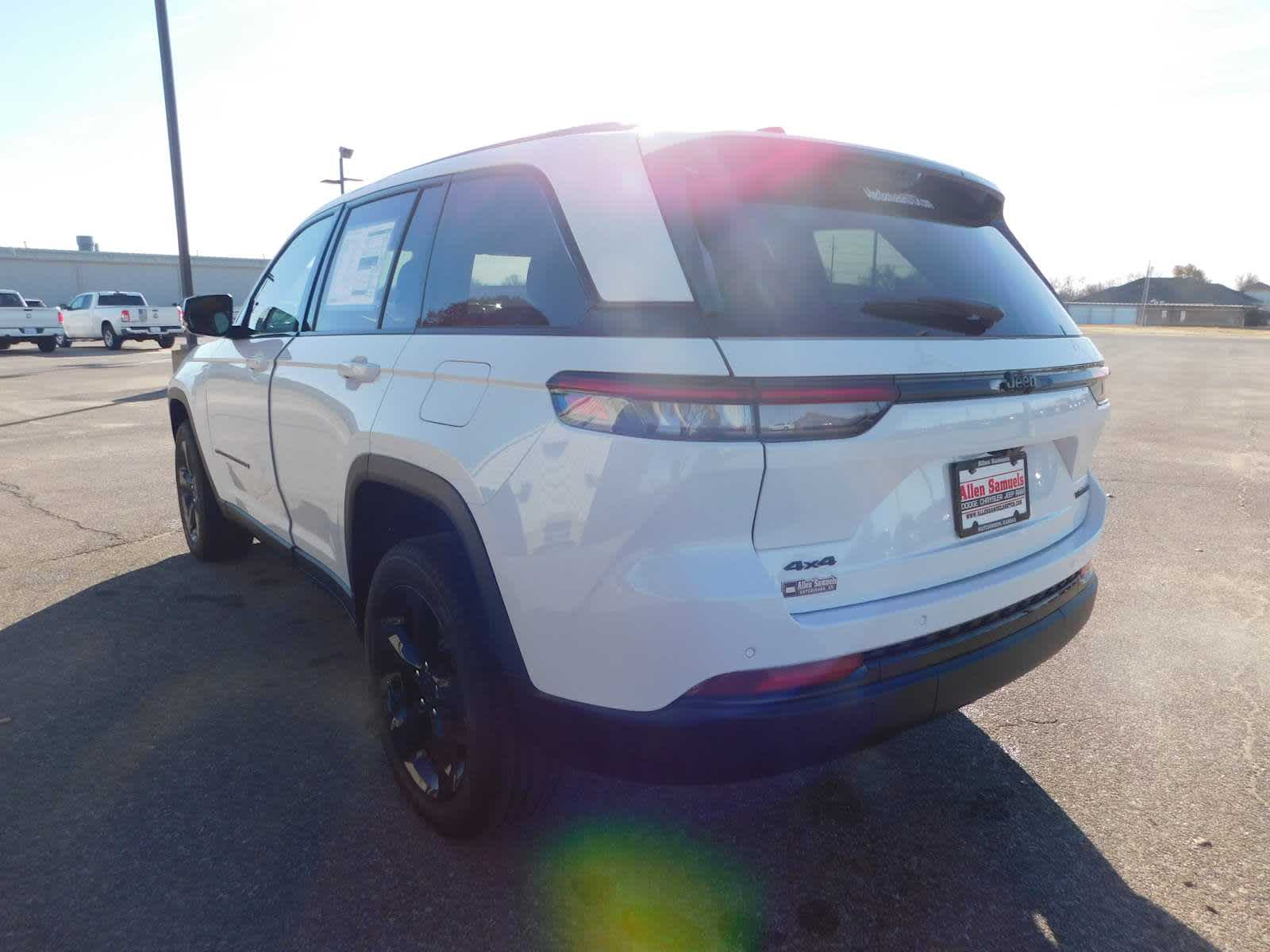 2025 Jeep Grand Cherokee Limited photo 7