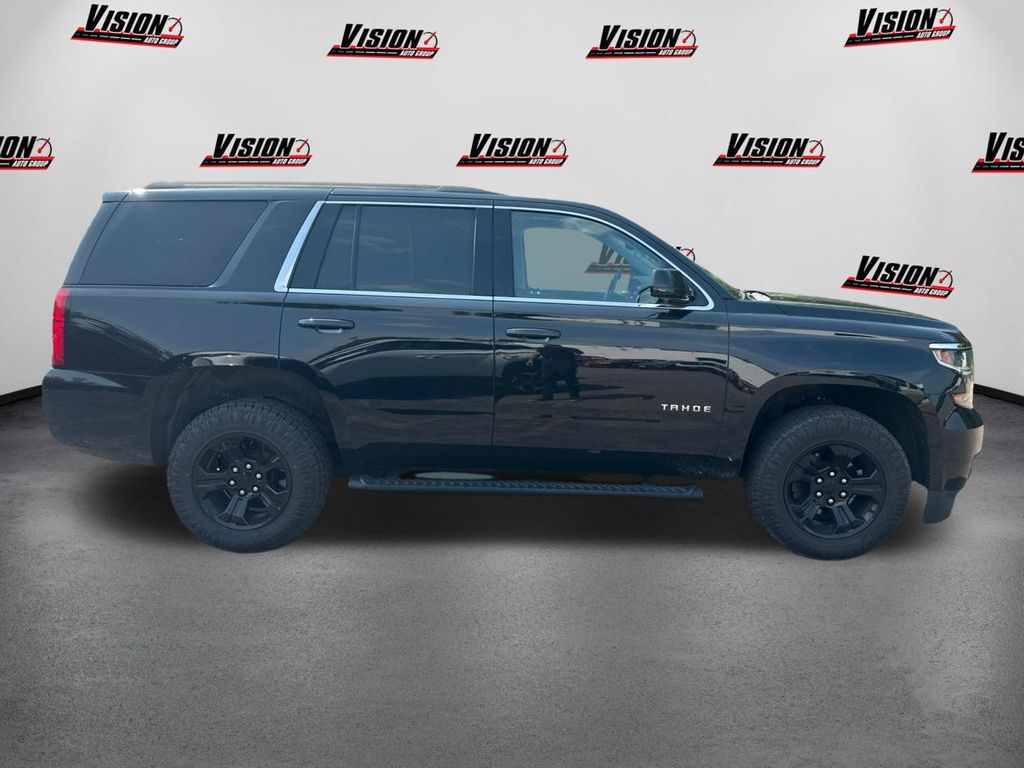 2020 Chevrolet Tahoe LS photo 3