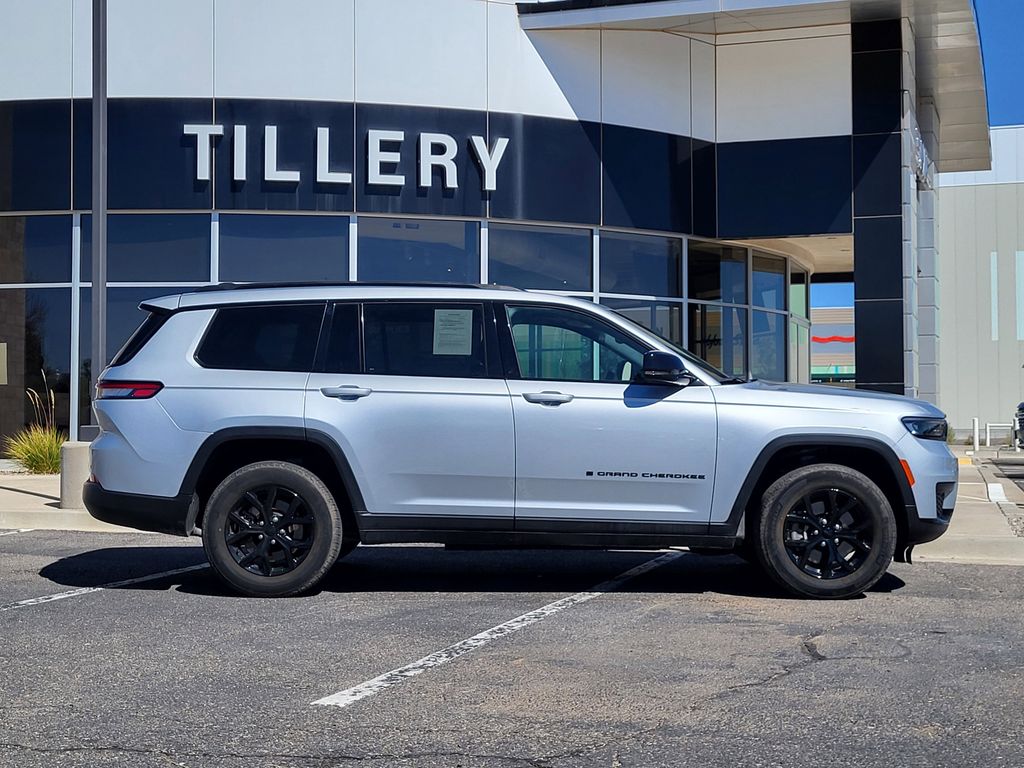 2024 Jeep Grand Cherokee L Altitude's photo