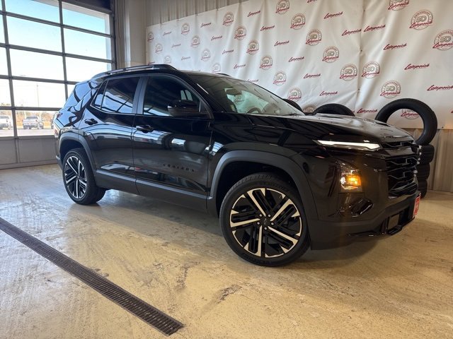 2026 Chevrolet Equinox RS photo 2