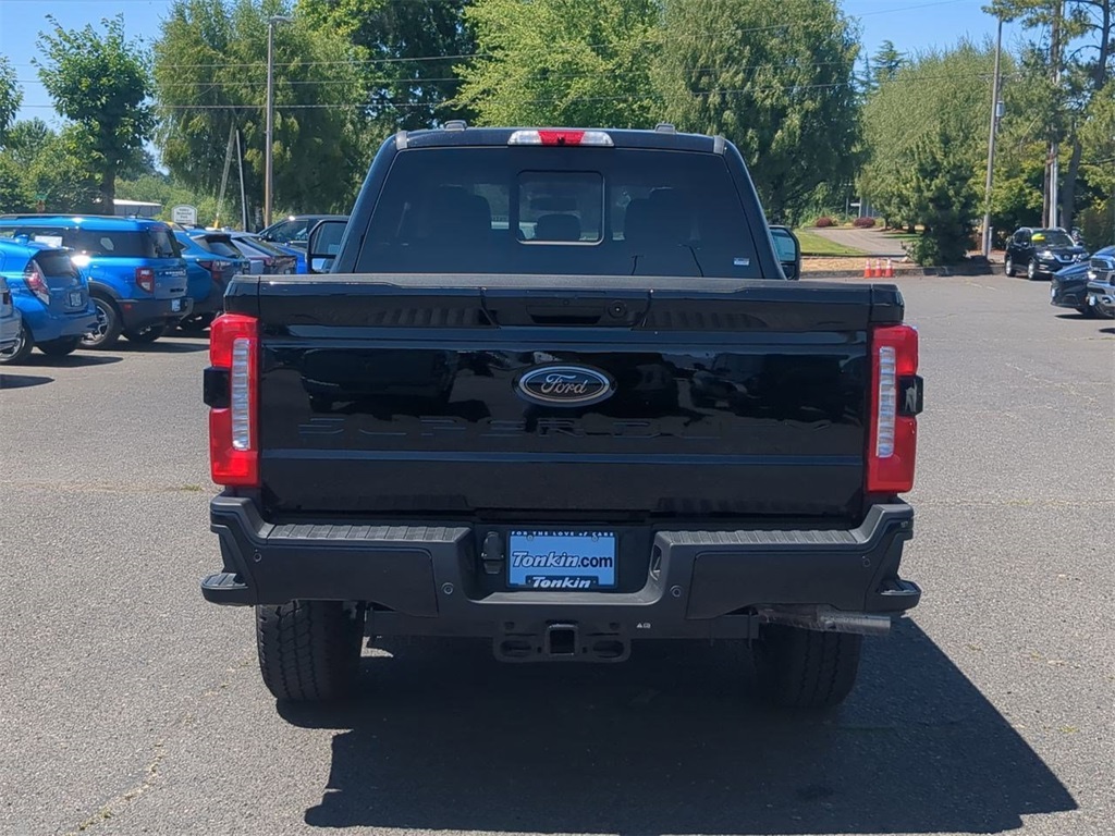 2025 Ford F-350 XLT photo 4