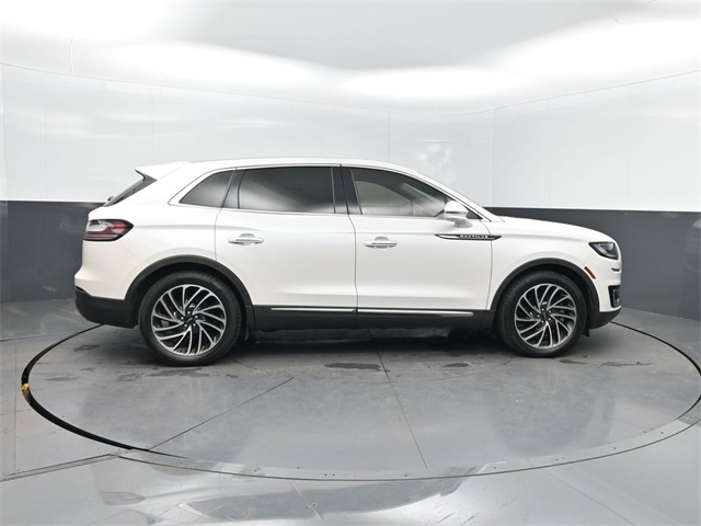 2019 Lincoln Nautilus Reserve photo 27