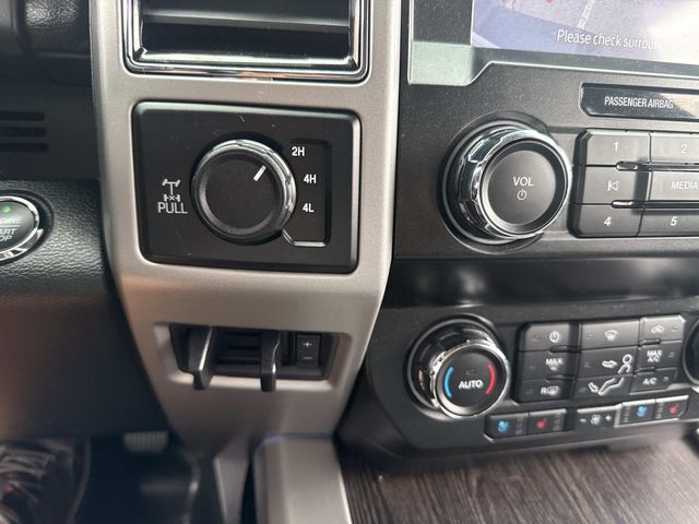 2021 Ford F-350 photo 23