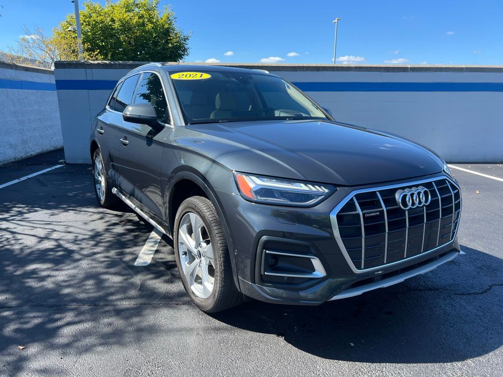 2021 Audi Q5 45 Prestige photo 6