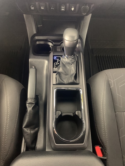 2018 Toyota Tacoma TRD Sport 4x4 Access Cab photo 16