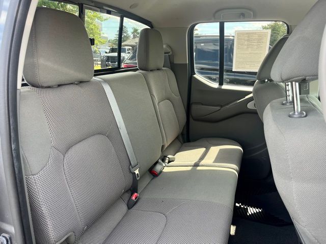 2019 Nissan Frontier SV photo 17