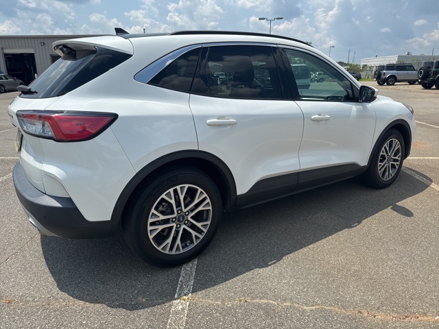 2022 Ford Escape SEL photo 3