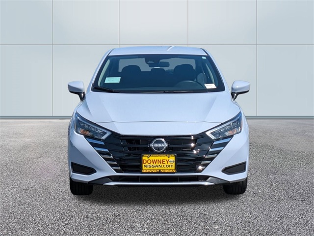 2025 Nissan Versa SV photo 3