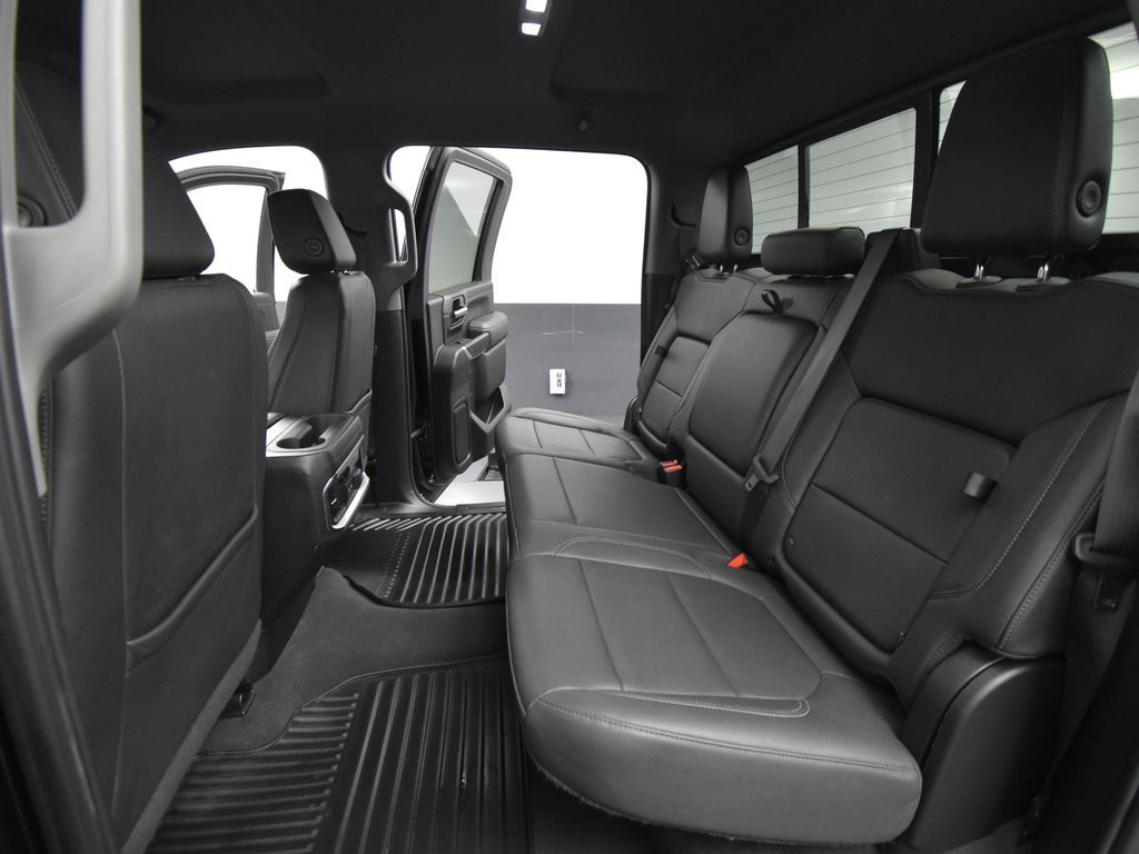2022 Chevrolet Silverado 2500HD LTZ photo 31