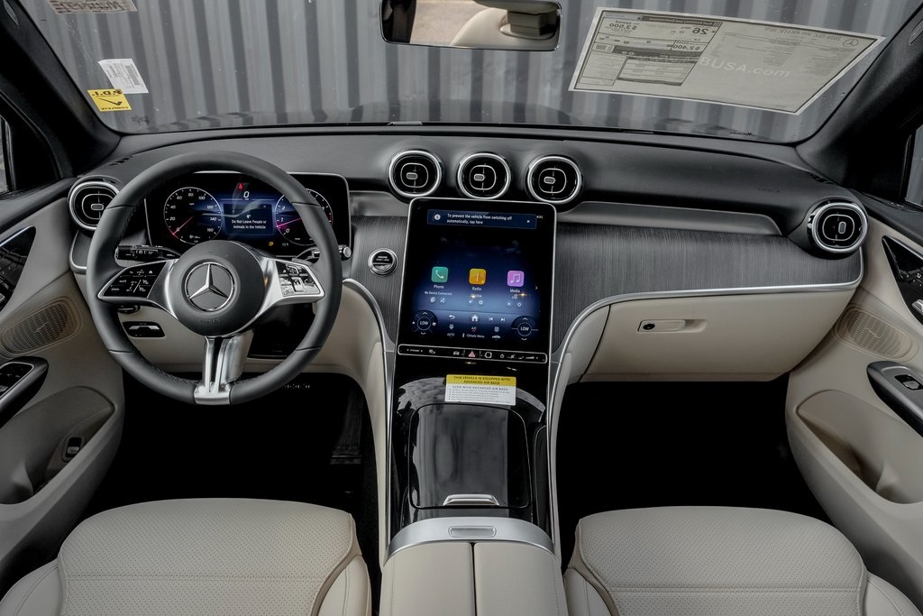 2026 Mercedes Benz GLC 300 4MATIC photo 17