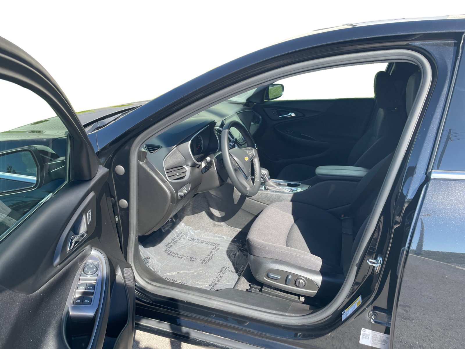 Used 2024 Chevrolet Malibu 1LT with VIN 1G1ZD5ST9RF147159 for sale in Kansas City