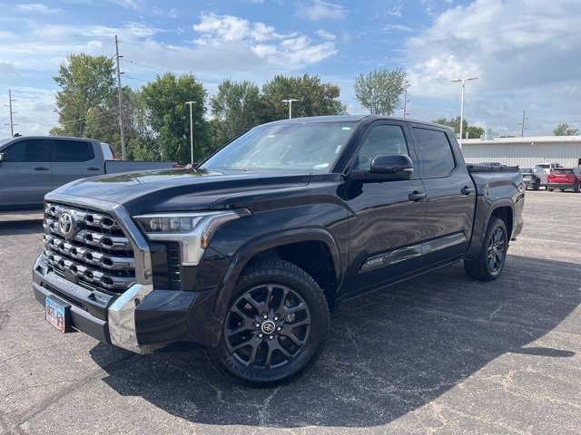 2023 Toyota Tundra Platinum photo 2