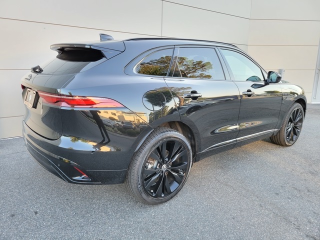 2025 Jaguar F-PACE R-Dynamic S photo 8
