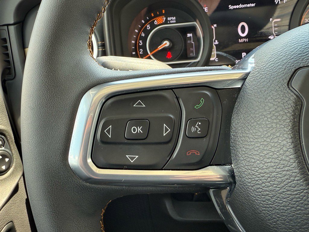 2024 Jeep Wrangler Sahara photo 26