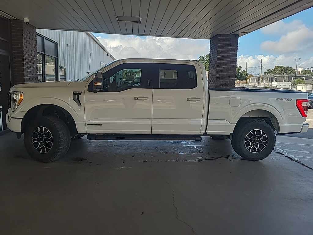 2022 Ford F-150 Lariat photo 2