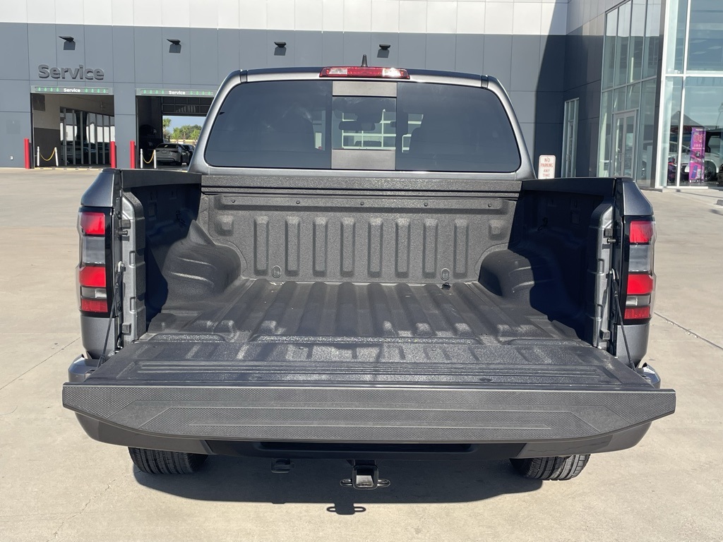 2025 Nissan Frontier SV photo 4