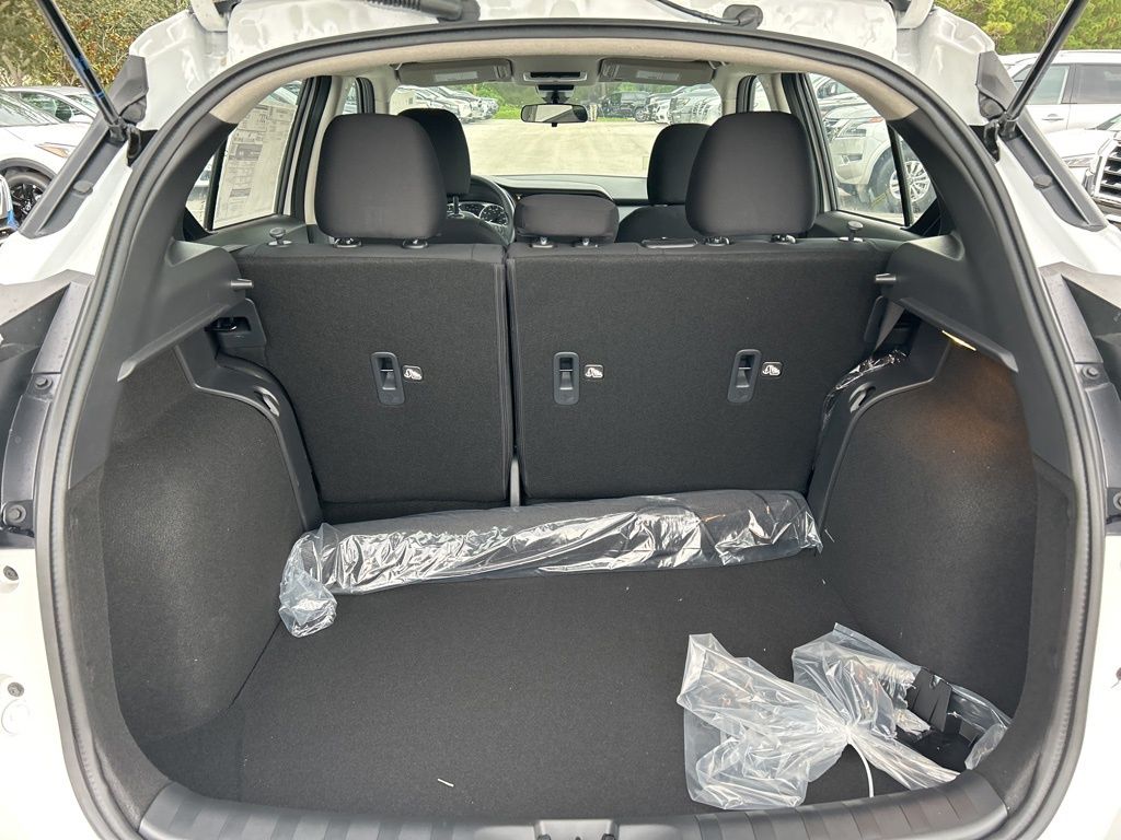 2024 Nissan Kicks S photo 37