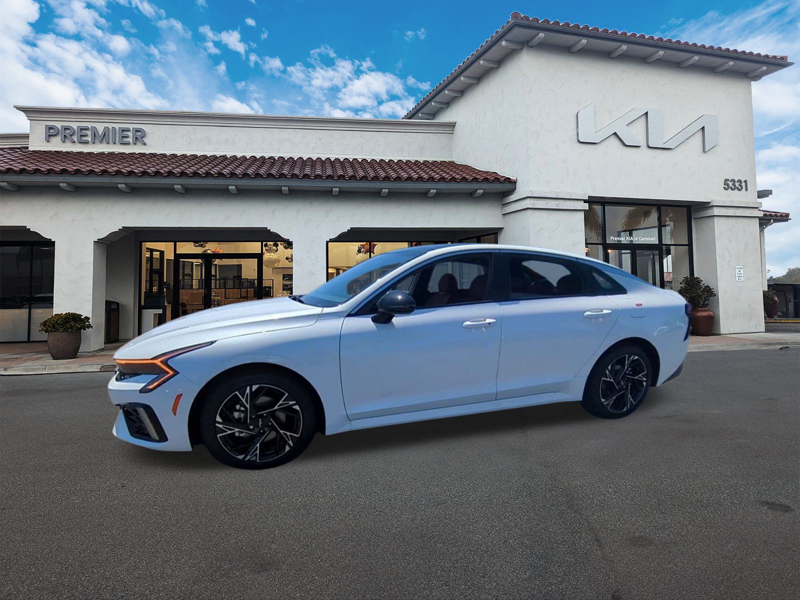 2025 Kia K5 GT-Line photo 3
