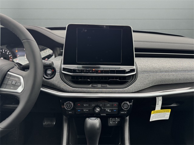 2025 Jeep Compass Latitude photo 14