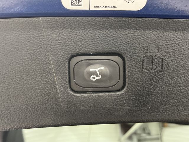 2020 Ford Edge Titanium photo 14