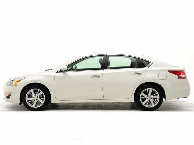 Used 2013 Nissan Altima Sedan SV with VIN 1N4AL3AP8DN459221 for sale in Beaverton, OR