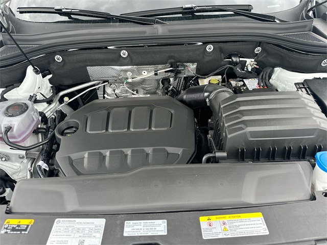 2025 Volkswagen Atlas Cross Sport SEL R-Line photo 19