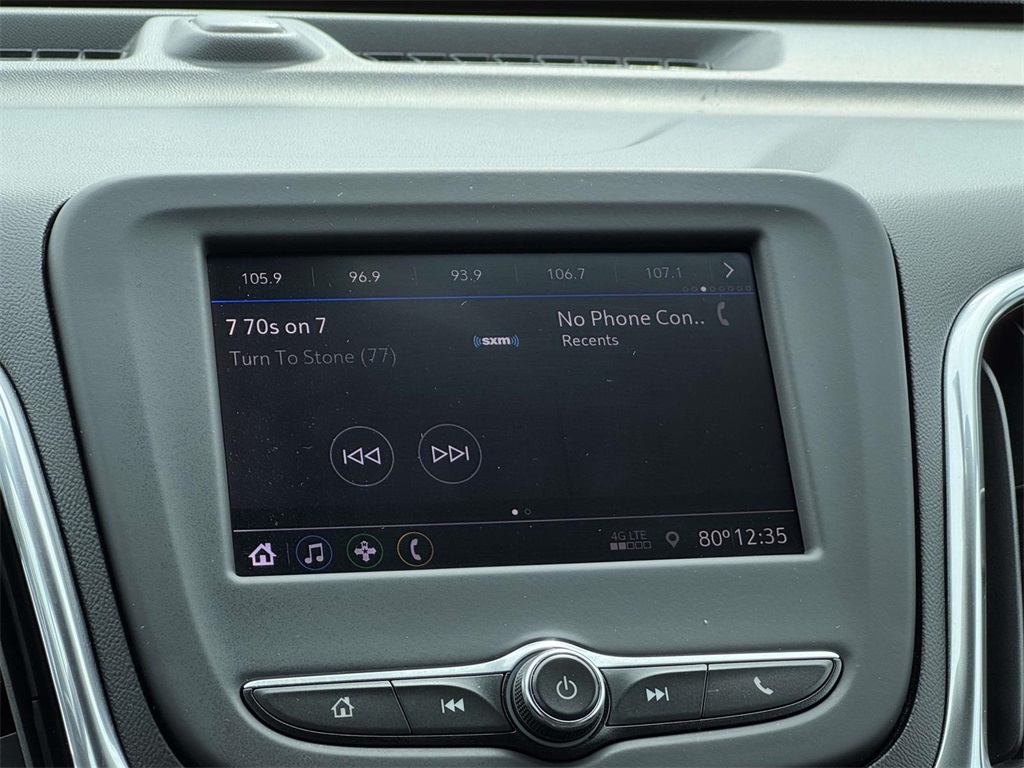 2020 Chevrolet Equinox LT photo 3