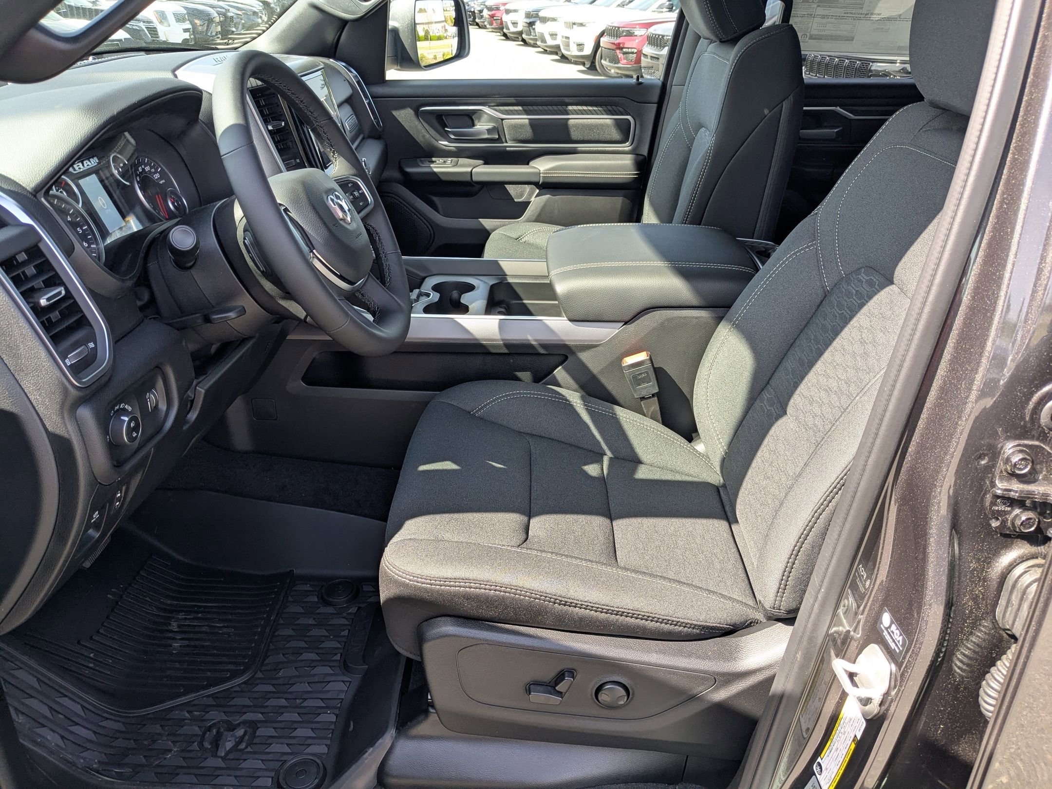 2025 Ram 1500 Big Horn photo 10