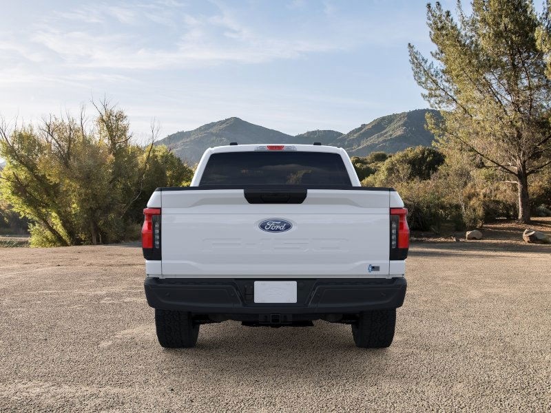 2024 Ford F-150 Lightning photo 3