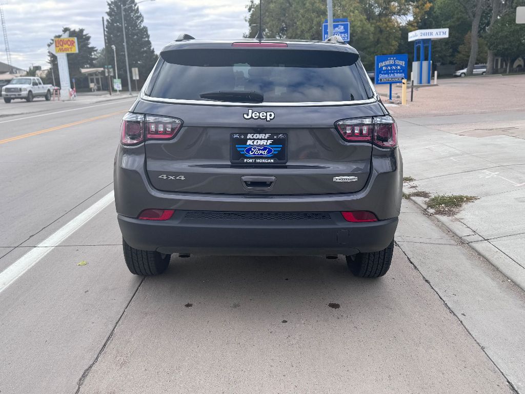 2024 Jeep Compass Latitude photo 3
