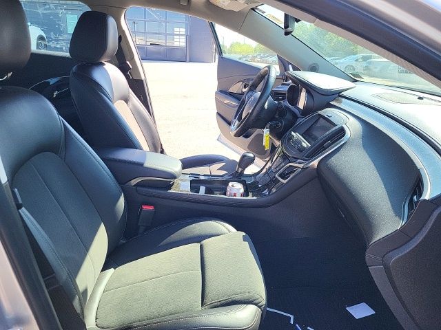 2015 Buick LaCrosse Base photo 11