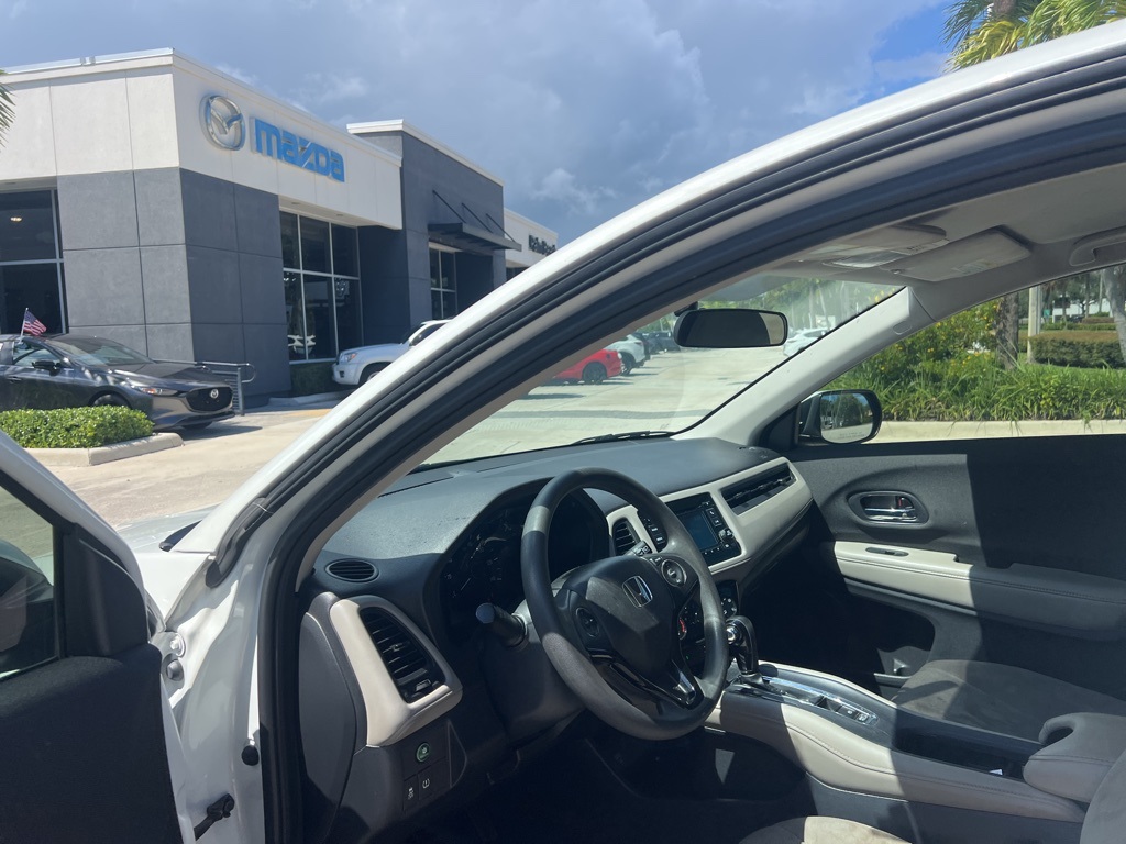 2021 Honda HR-V LX photo 12