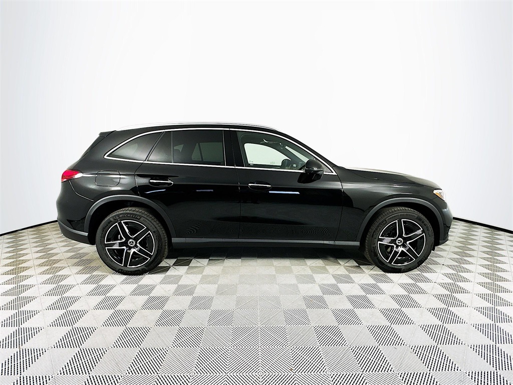 2026 Mercedes Benz GLC 300 4MATIC photo 8