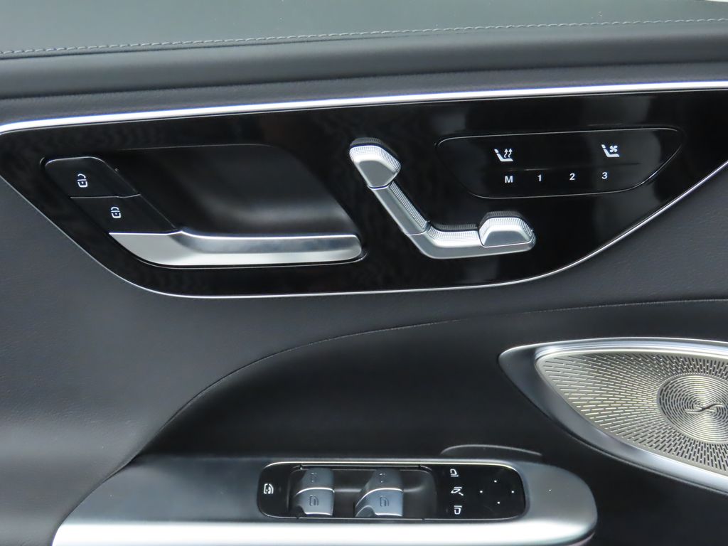 2025 Mercedes Benz C 300 photo 22