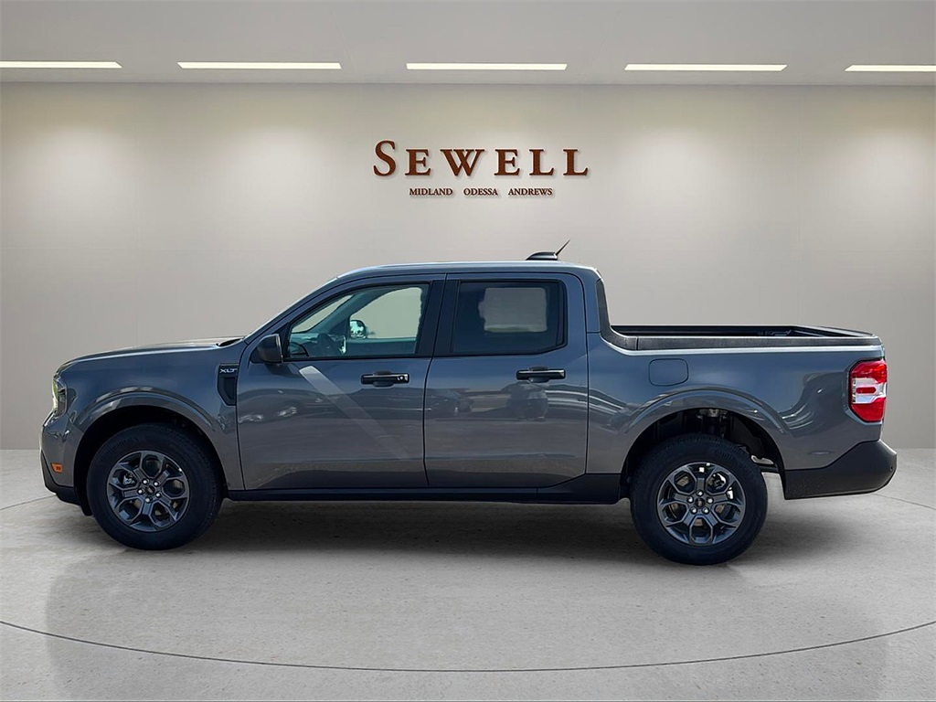 2025 Ford Maverick XLT photo 2